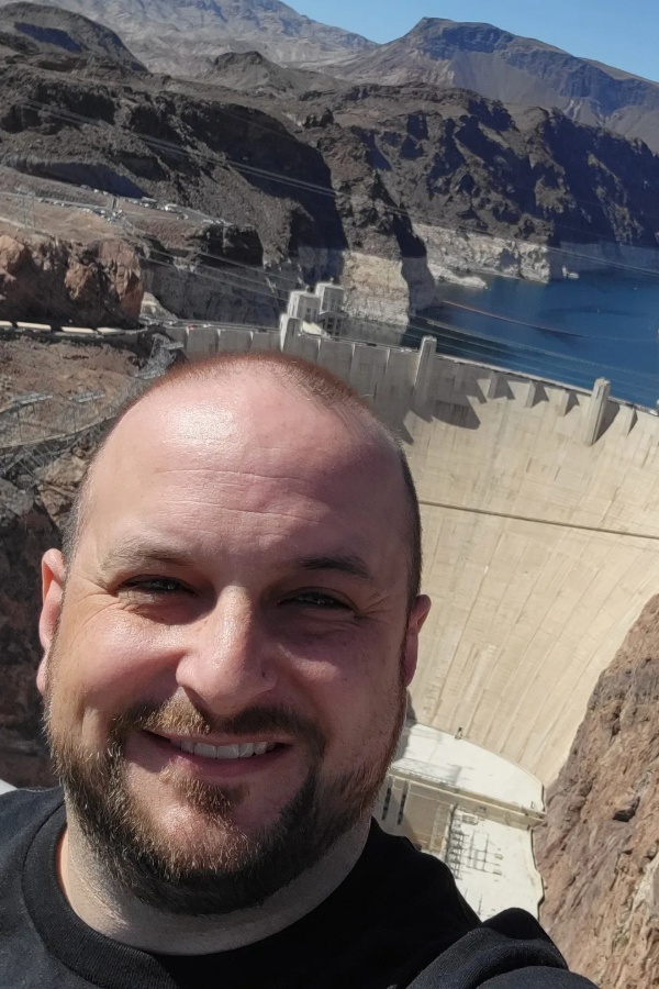 Cruise Brothers Travel Agent Joshua Watson